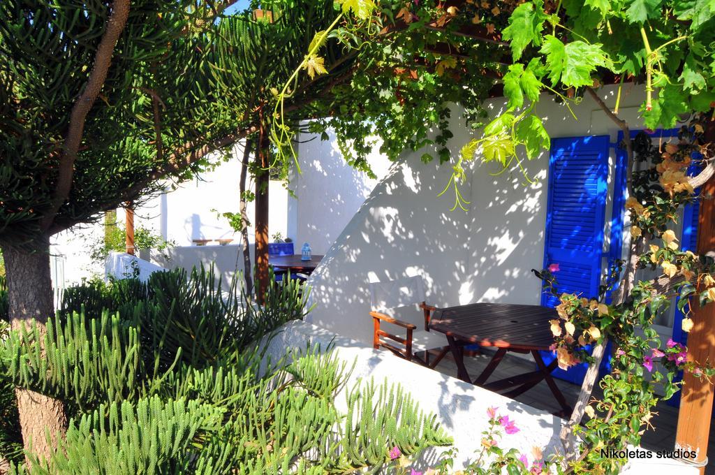 Nikoleta'S Studios Drios Exterior photo