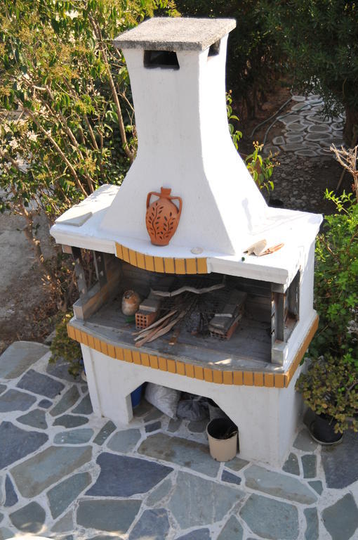 Nikoleta'S Studios Drios Exterior photo